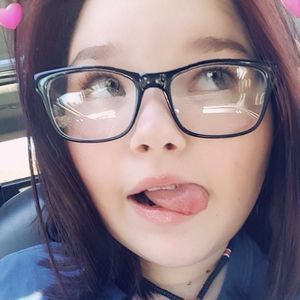 Meet your Posher, Addy